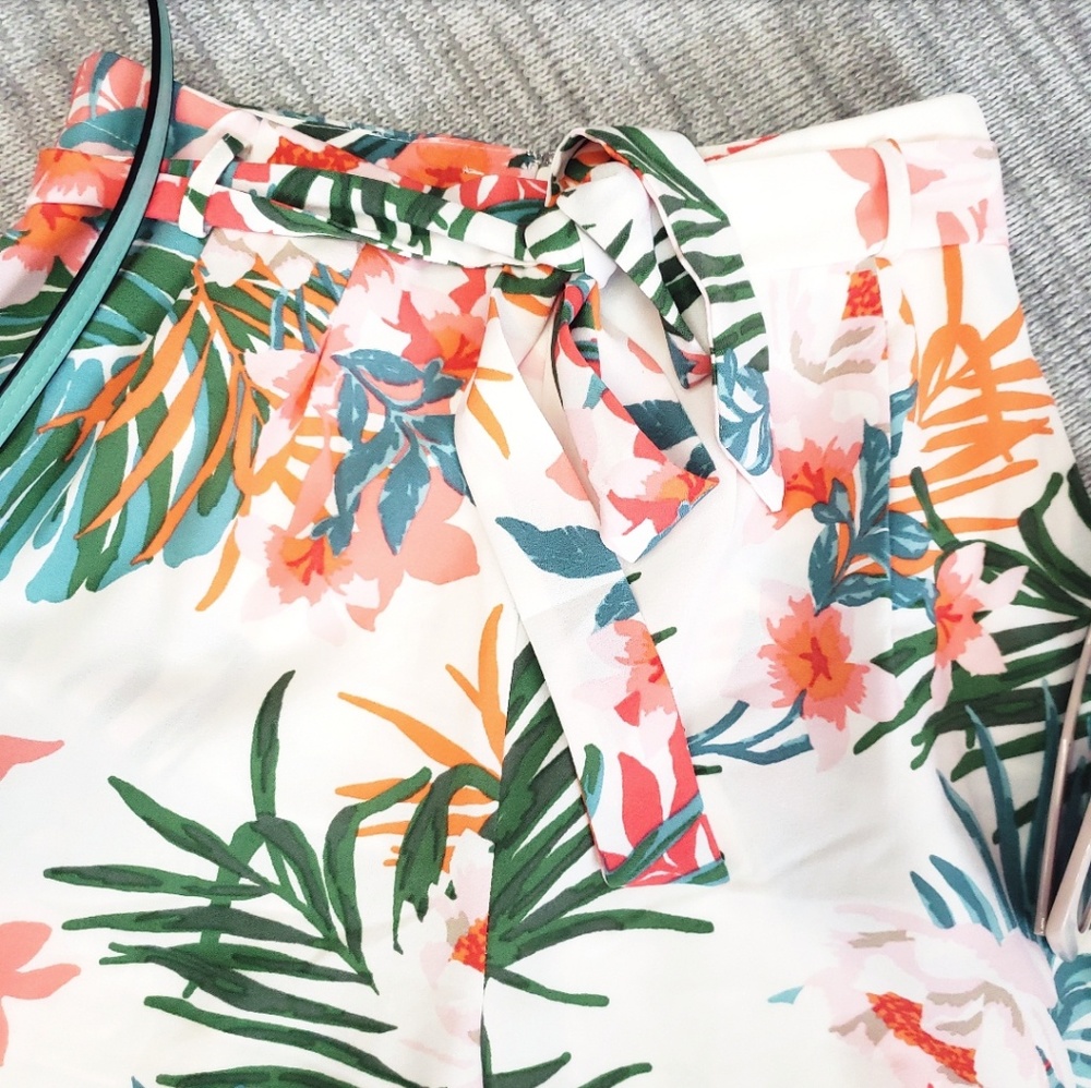 🚨//The Santana// floral pant - Picture 2 of 3